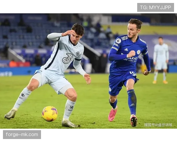 阿劳霍本赛季比赛稳定性持续提升，防守表现稳健