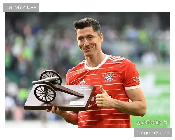 莱万多夫斯基单赛季进球产量是否达到历史级